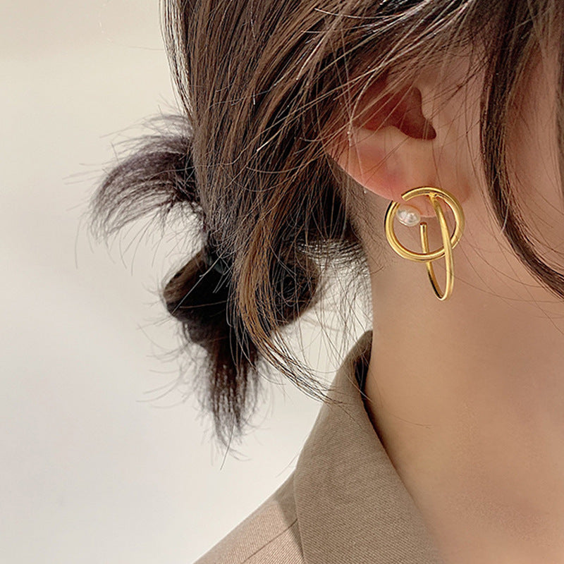 Coiled Circle Earrings Earrings