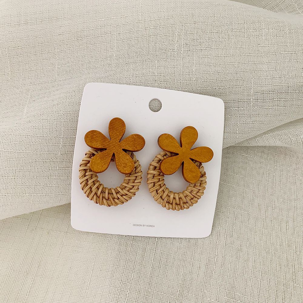 Rattan Flower Earrings Exaggerated Temperament Long Woven Earrings Earrings